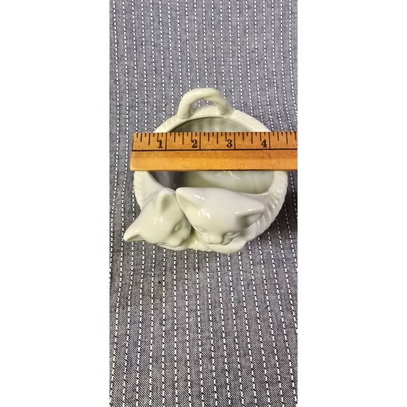 vintage white ceramic planter - Picture 8 of 8